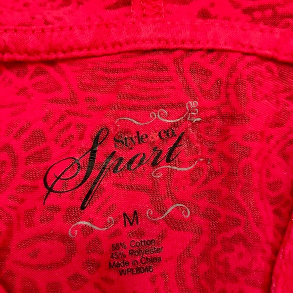 Style & Co Sport lightweight pullover - Picture 2 of 3